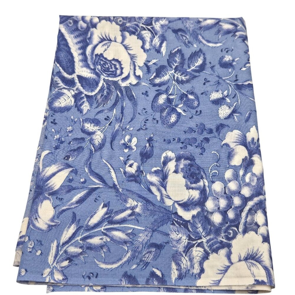 Blue and White Cotton Fabric Botanical Print Quilting Crafts Sewing 22 x 60
